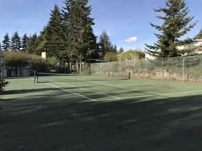 Building Photo - Great 1br 1bath Condo w/Tennis court/swimm...
