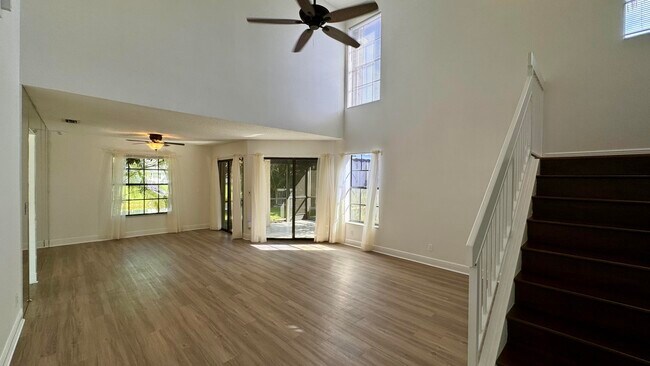 Building Photo - 1746 Harborside Cir