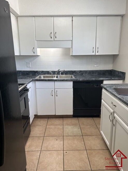 Building Photo - 4131 Wilkesview Dr