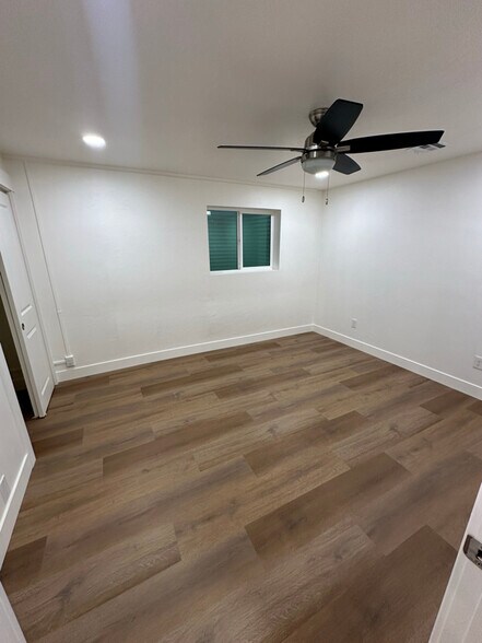 Building Photo - 1231 W 400 S