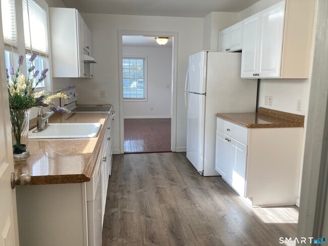 Building Photo - 29 Sterling Pl