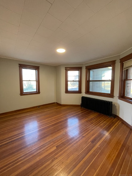 Building Photo - 177 South St