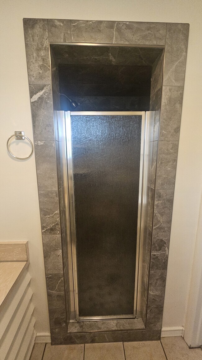 Building Photo - 2375 North Ave