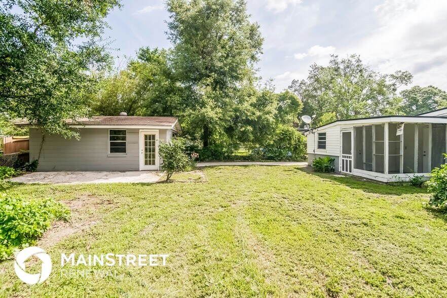 Building Photo - 10410 Wooster Dr