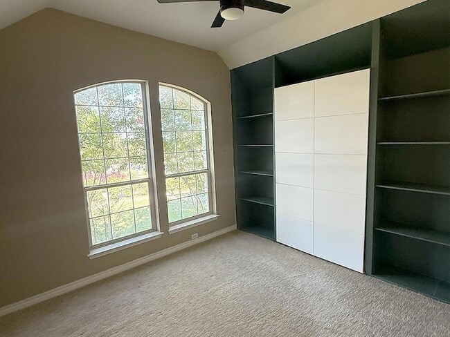 Building Photo - 1038 Cashew Ln