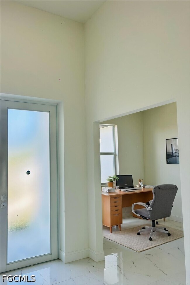 Building Photo - 2022 Xelda Ave N