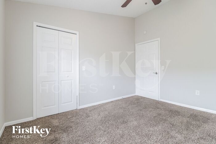 Building Photo - 6564 Viewpoint Ct