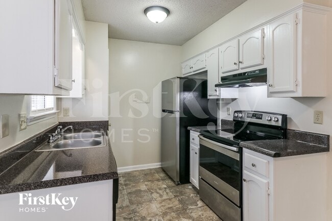 Building Photo - 4458 Shadow Creek St