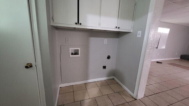 Building Photo - 4697 Grecco Dr