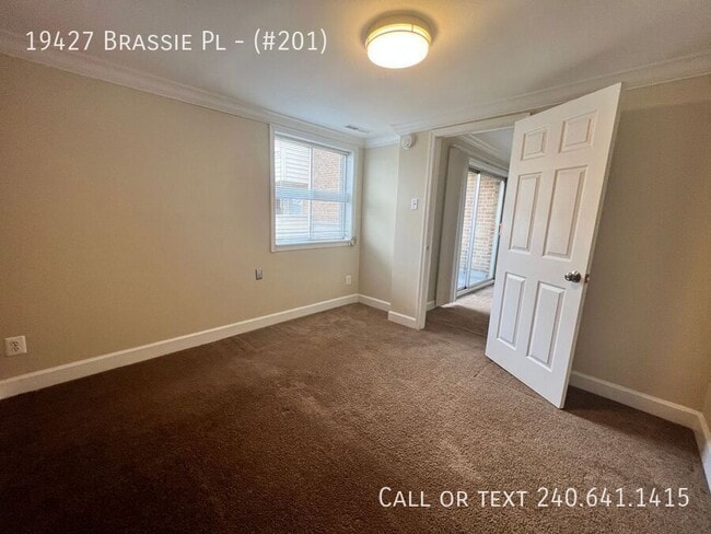 Building Photo - 19427 Brassie Pl