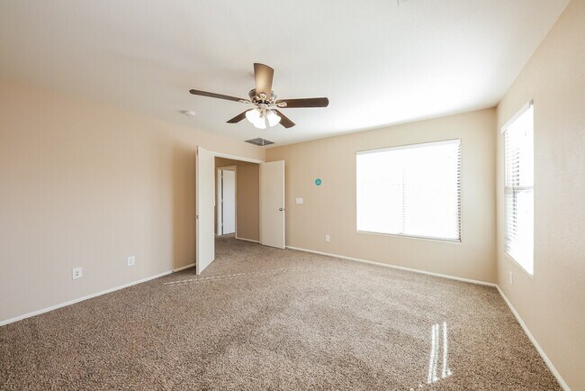 Building Photo - 12623 W Windsor Blvd