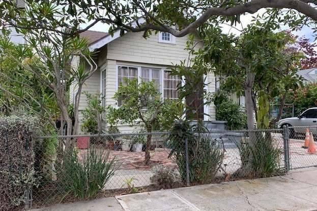 Building Photo - 2317 Walnut Ave