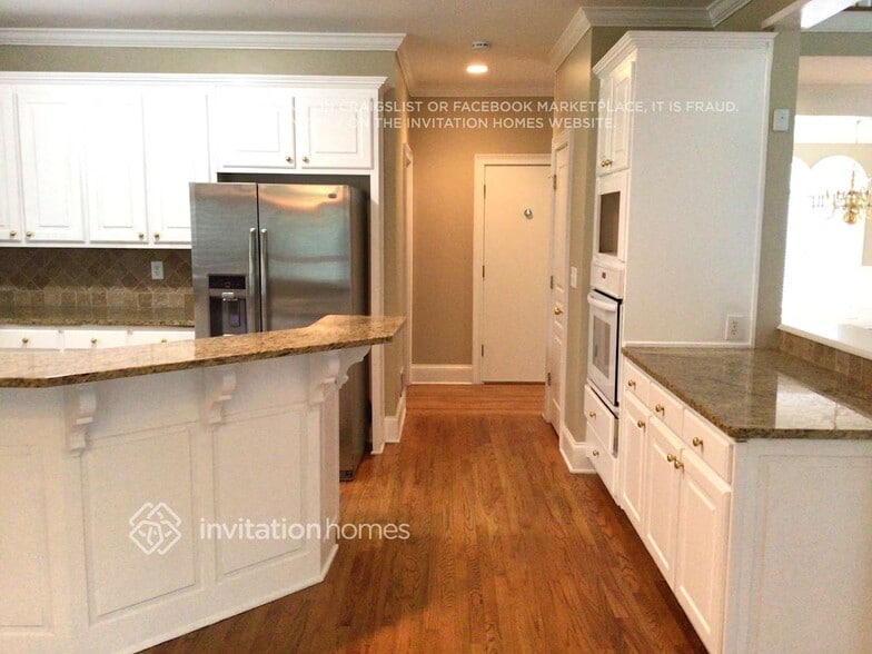 Building Photo - 841 Cramac Dr