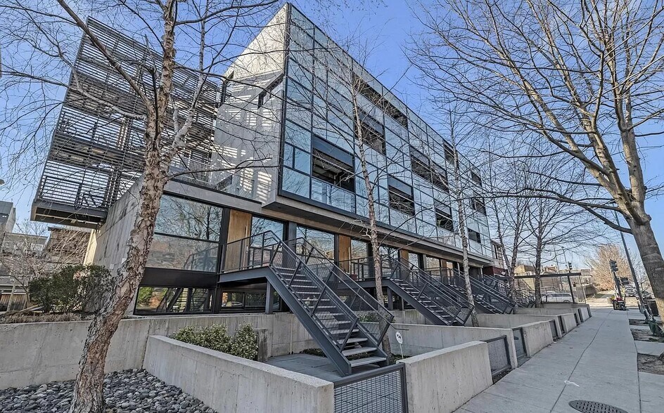 Building Photo - 2250 11th St NW