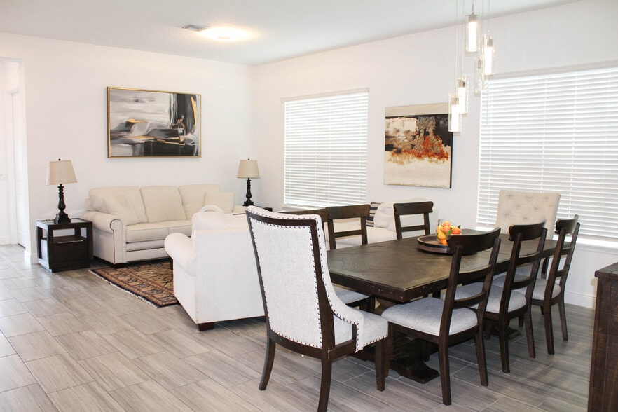 Formal Living & Dining - 2019 Soaring Oak Way