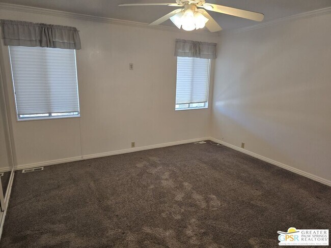 Building Photo - 198 Juniper Dr