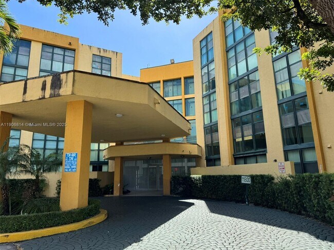 Primary Photo - 11800 SW 18th St