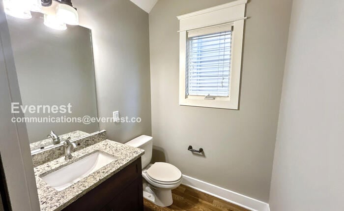 Building Photo - 1501C 9th Ave N