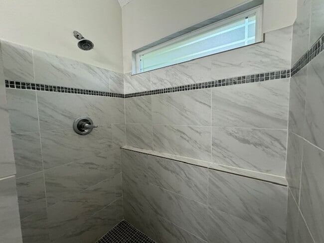 Building Photo - 577 Deadwood Trail