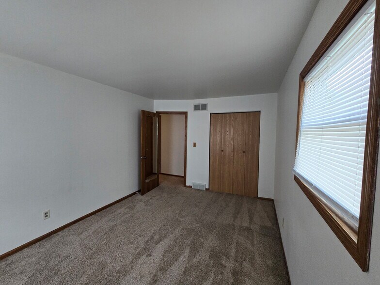 Bedroom - S69W15010 Cornell Cir