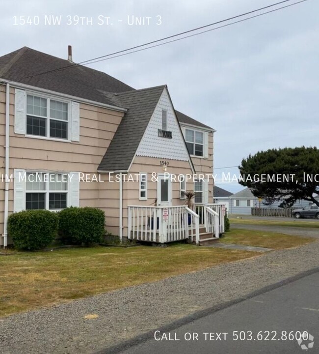 Building Photo - Well Maintained Upper Unit With Ocean View!