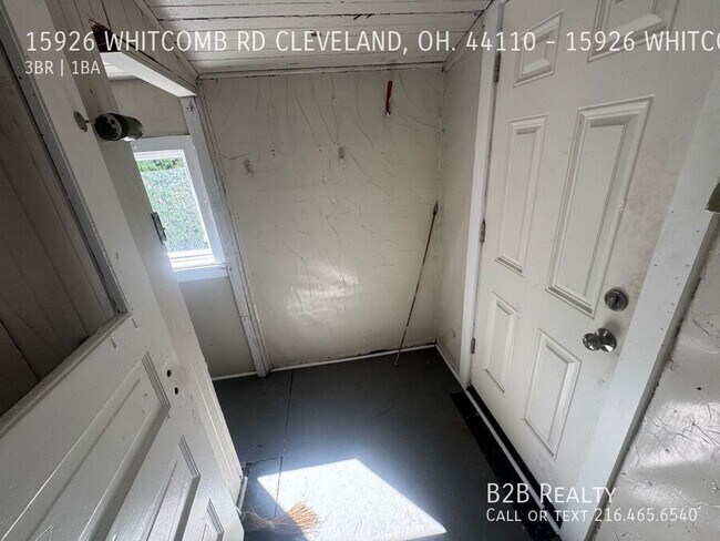 Building Photo - 15926 Whitcomb Rd