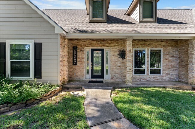 Building Photo - 15680 Connie Ln
