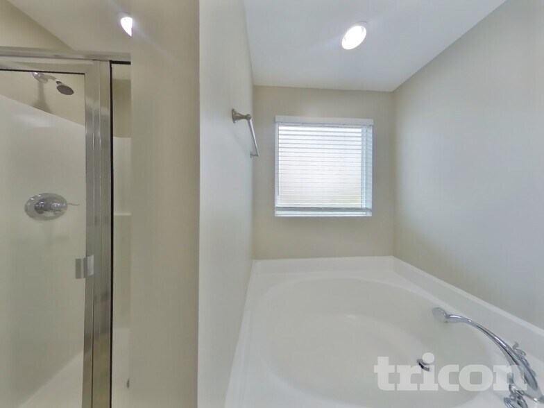 Building Photo - 7520 Spicer Ct