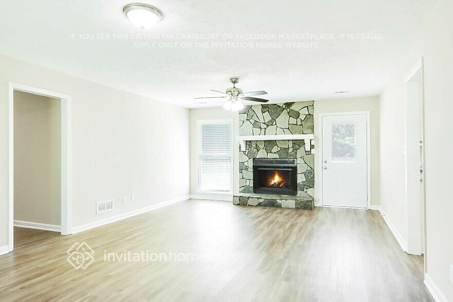 Building Photo - 65 Salem Meadow Dr