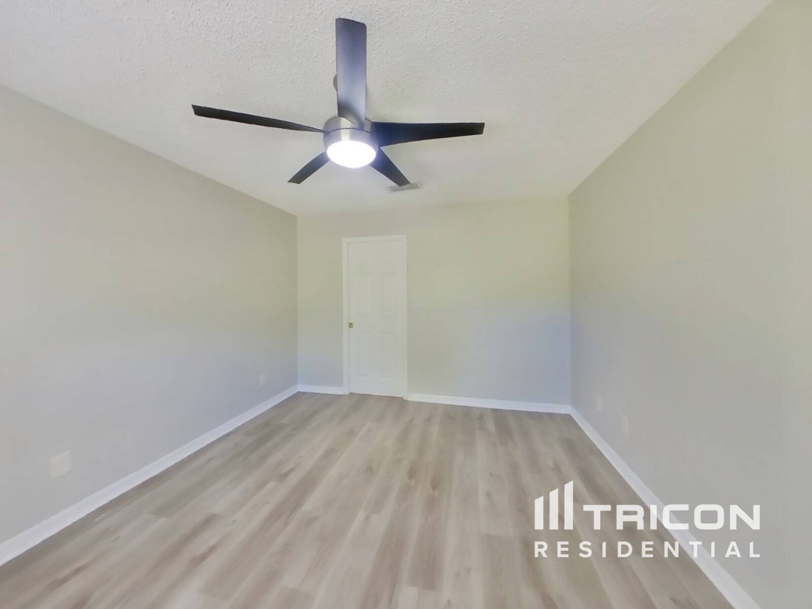 Building Photo - 16 Rymsen Ln