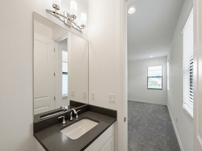 Building Photo - 11843 SW 13th Ct