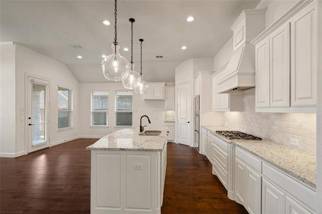 Building Photo - 2850 Sherwood Dr