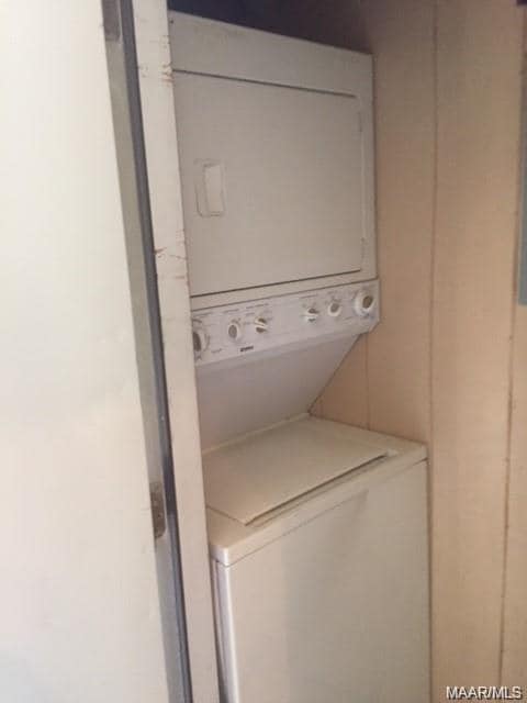 Building Photo - 1301 S Perry St