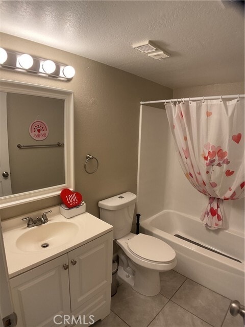 Building Photo - 25019 Peachland Ave