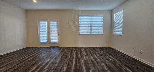 Building Photo - 323 Winton Wy