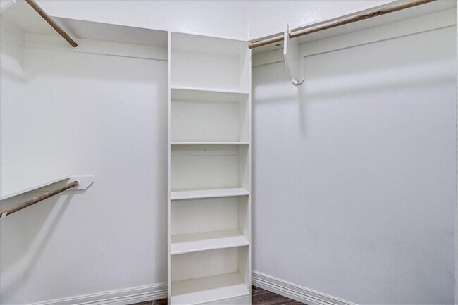 Building Photo - 3833 Pennine Way