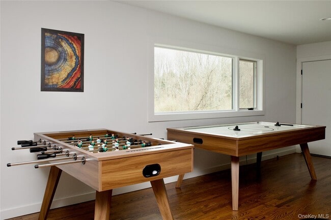 Building Photo - 107 Cold Spring Rd