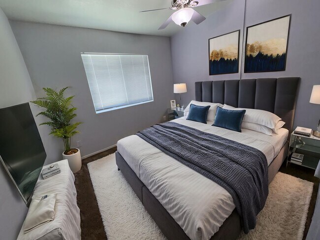 Building Photo - Beautiful eastside location