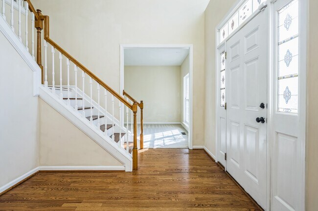 Building Photo - 1104 Walden Pl Dr