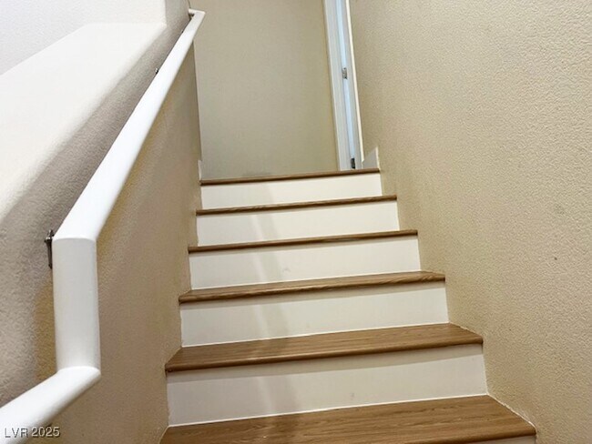 Building Photo - 7078 Glacier River Ave