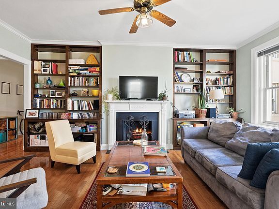 Building Photo - 3405 Greenway