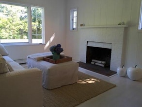 Building Photo - 69 Garnet Park Rd