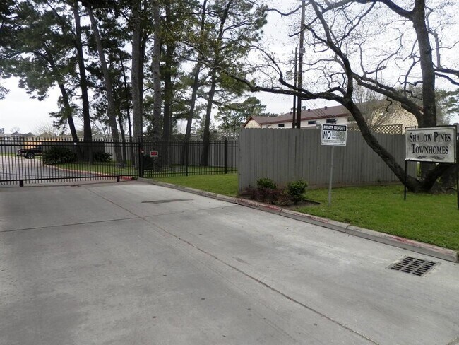 Building Photo - 1853 Witte Rd