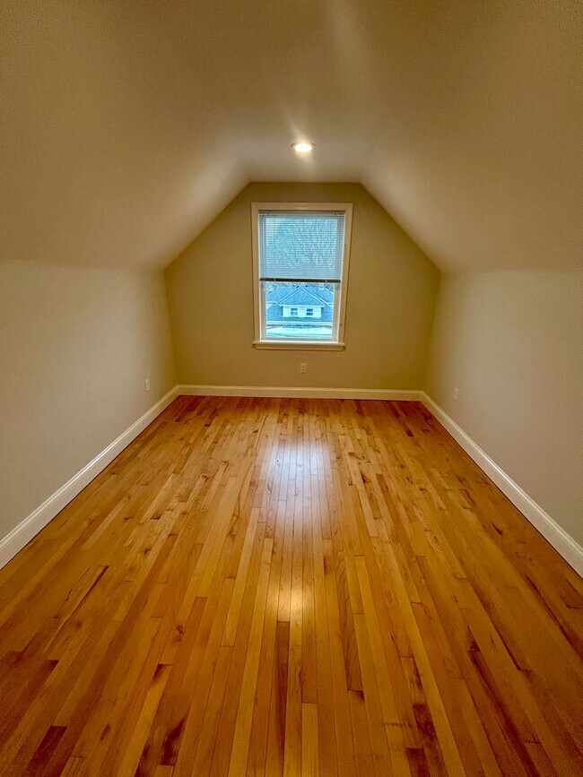 Building Photo - 118 Ashcraft Rd