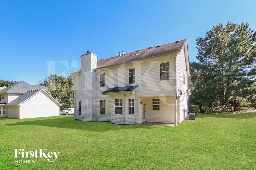 Building Photo - 60 Landing Ln