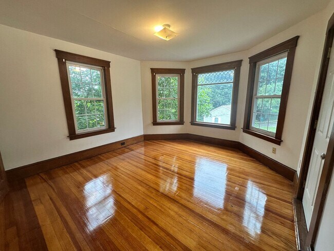 Building Photo - 47-51 Simonds Street