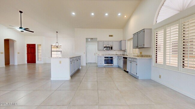 Building Photo - 9814 W Menadota Dr