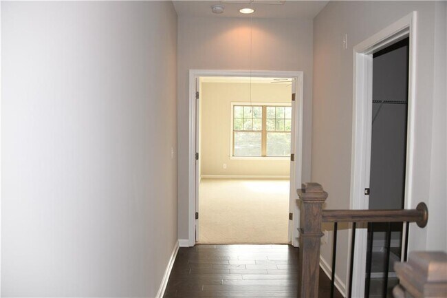 Building Photo - 10156 Windalier Wy