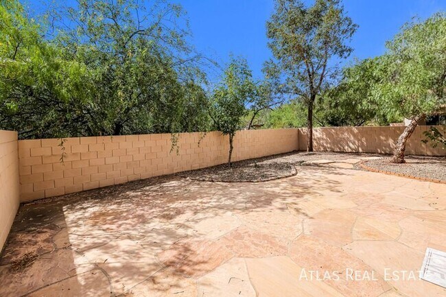 Building Photo - 12229 N Brightridge Dr