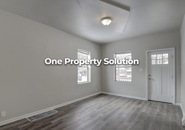 Building Photo - 437 Hovey St